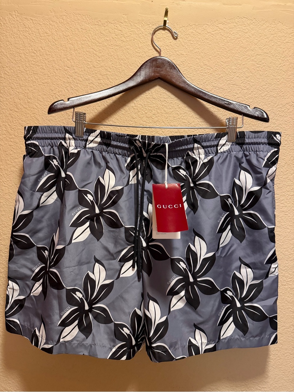 New Gucci Logo Floral Swim Shorts Gray Black Size 58 / US XXL 40 - 44 Waist